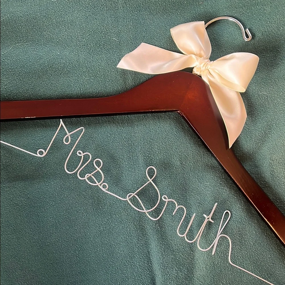 Wedding / Bride Hanger & Wifey Hat bundle - Picture 2 of 4